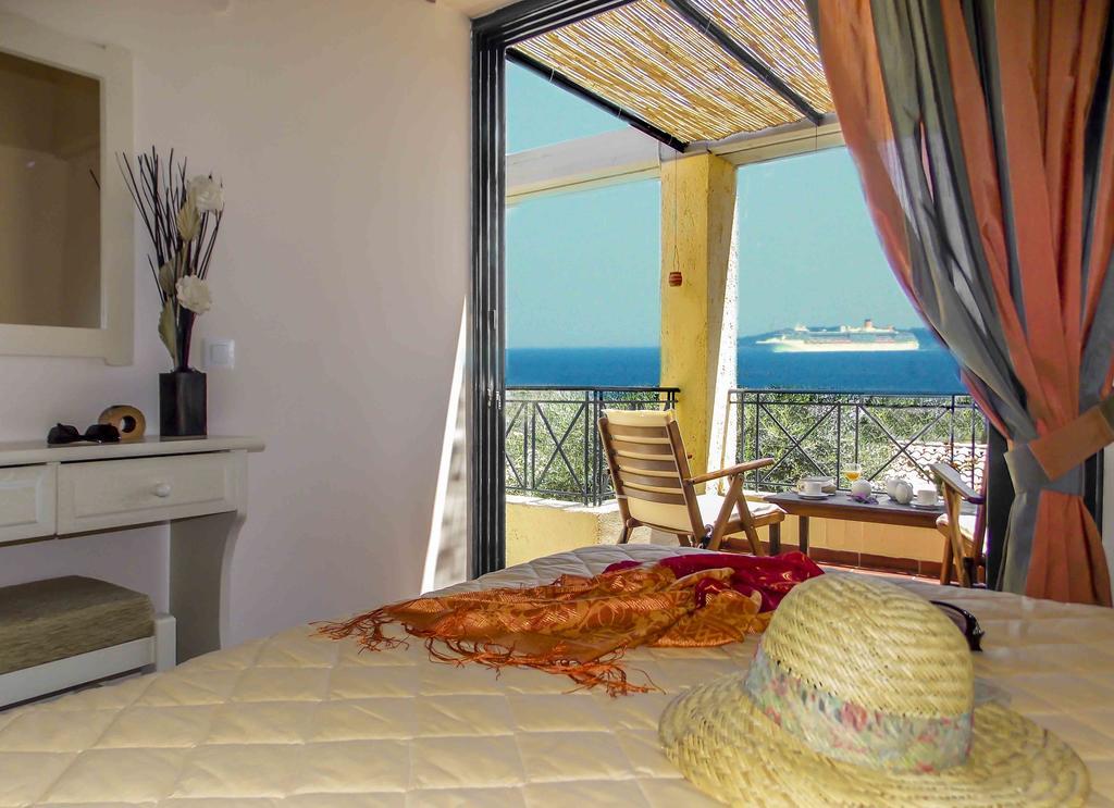 Manto On The Beach Apartments Барбати Экстерьер фото